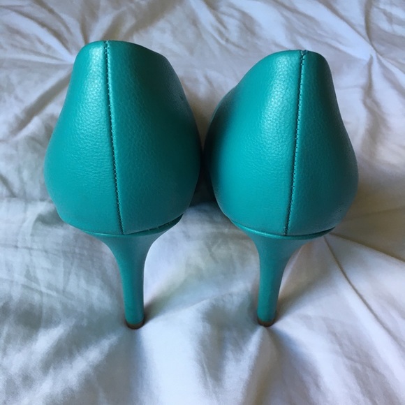 Heels - Picture 4 of 7